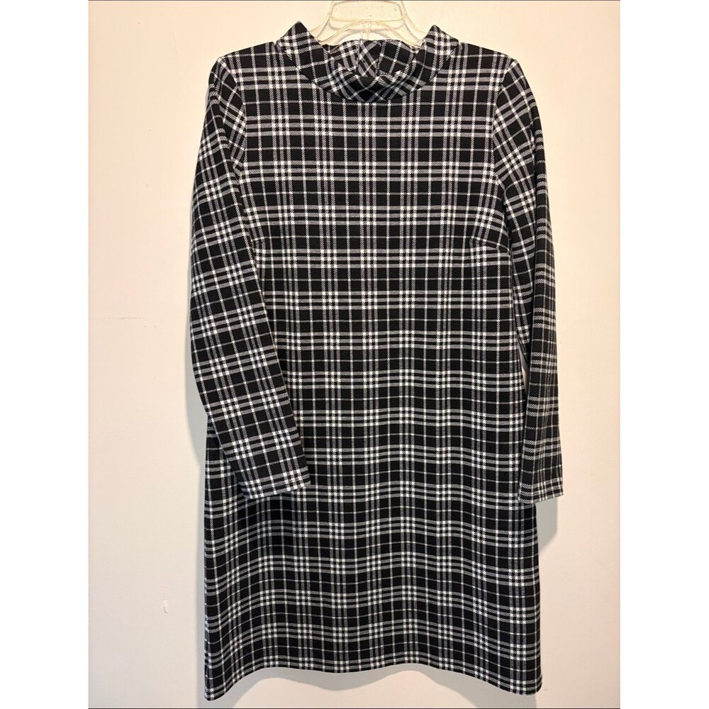 Talbots Long Sleeve Mock Neck White  Black Plaid Sheath Dress Back Buttons SZ M